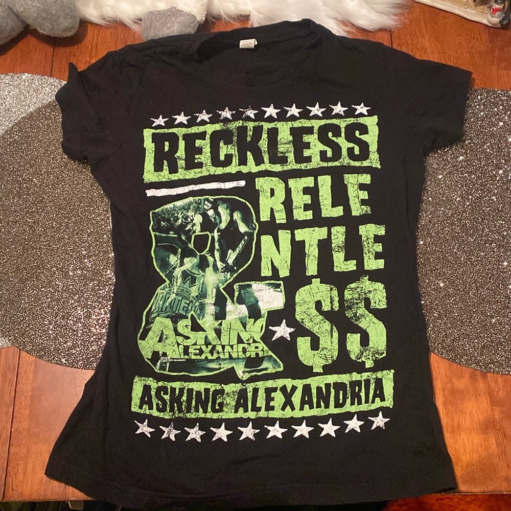 Medium asking Alexandria short sleeved tee shirt M